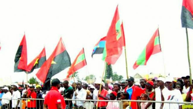 MPLA fala em grupo de criminosos e Unita de &quot;falta de maturidade política&quot;.