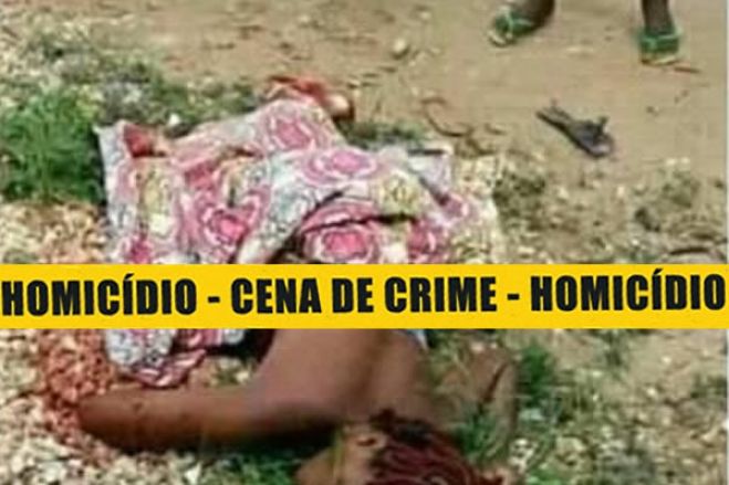 Zungueira confundida como raptora de crianças é agredida até a morte por populares