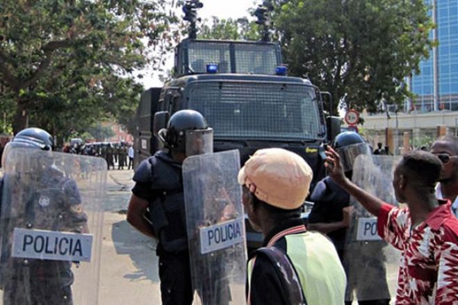 Trabalhadores da ELISAL denunciam repressão policial durante segundo dia de greve