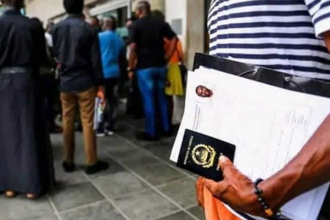 Burlões aproveitam aumento do pedido de vistos em Angola para esquemas ilegais