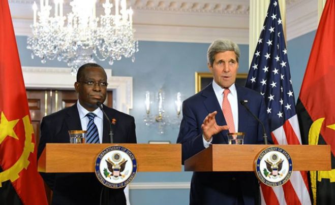 José Eduardo dos Santos disse &quot;Não&quot; a Barack Obama