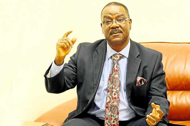 Juiz angolano suspenso admite impugnar judicialmente decisão do Conselho da Magistratura