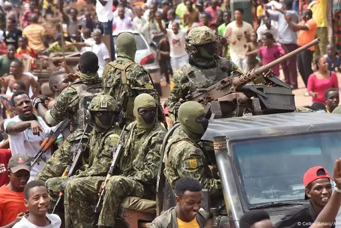 Conceito de democracia está &quot;em crise” em África - investigador
