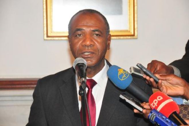 Governador de Benguela afirma ter encontrado mais velhos no MPLA.