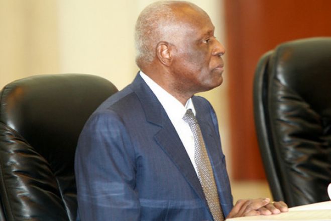 Angola deve parar de pagar despesas de José Eduardo dos Santos se prefere viver em Espanha