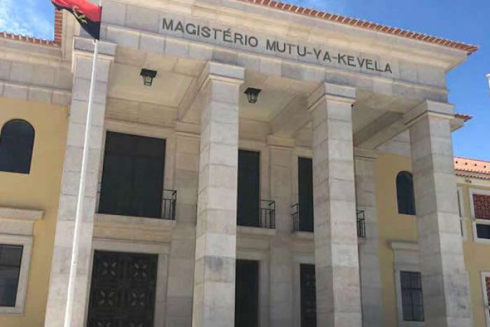 Escola Mutu- ya- Kevela reabre como Magistério Primário