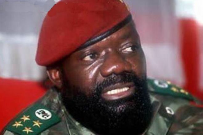 Jonas Savimbi suicidou – se ou morreu em combate?