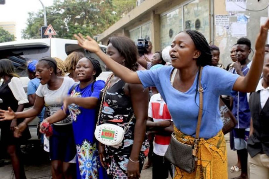 Zungueiras em Luanda protestam no sábado contra “Violência Policial”