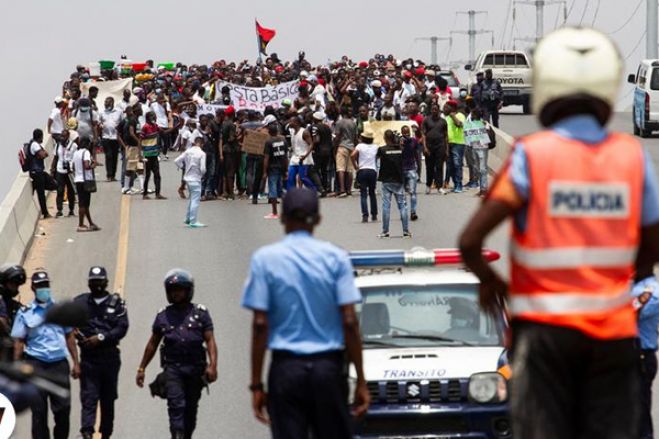 Associação Justiça, Paz e Democracia incentiva manifestantes a apresentar queixa