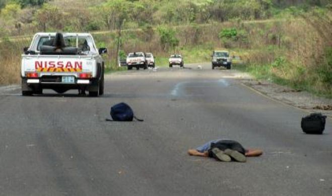 Vinte mortos e dez viaturas destruídas em incidente com comitiva de Dhlakama