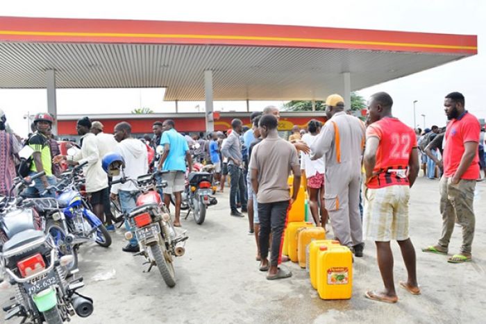 João Lourenço estabelece reservas de gasolina para 30 dias em caso de mais uma crise
