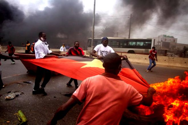 A revolta da população contra o MPLA é cada vez mais violenta