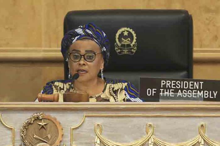 Presidente do parlamento angolano condena ações belicistas “quaisquer que sejam”