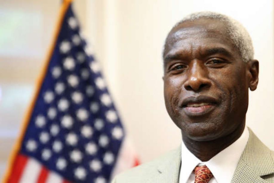 Embaixador dos EUA em Angola suscita pontos de interrogação