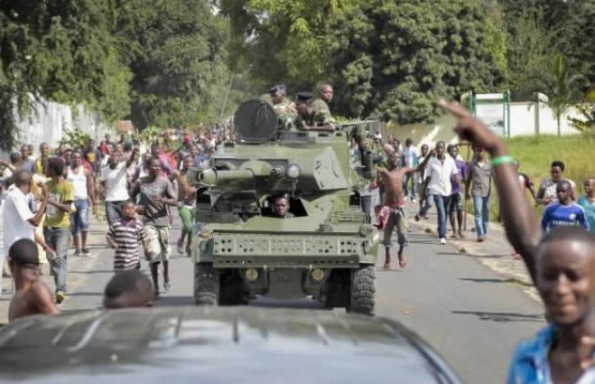 Presidente francês apela para fim da violência no Burundi