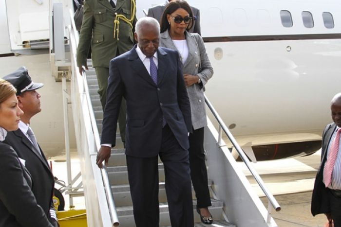 José Eduardo dos Santos regressa hoje a Luanda após dois anos de ausência