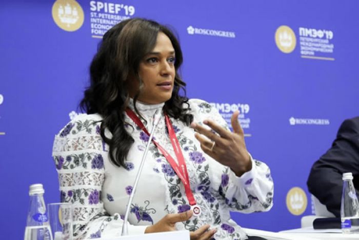 Isabel dos Santos diz que se endivida para investir e que não usa dinheiro público angolano