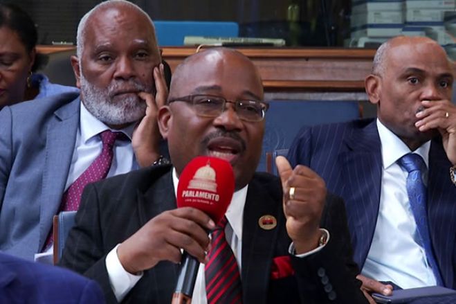 MPLA diz que manifestações "não geram empregos" e pede paciência a famílias