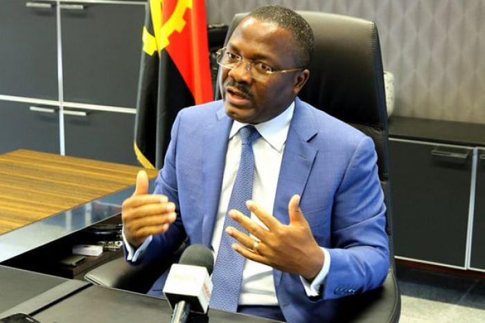 MPLA garante aprovação de revisão da Constituição angolana