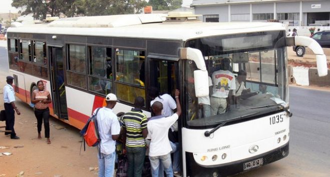 Trabalhadores da TCUL em greve geral quer diálogo com patronato