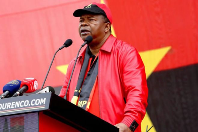 Líder do MPLA orienta acto político de massas em Mbanza Congo