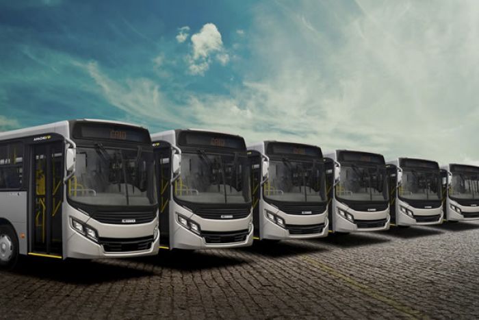 Governo angolano vai deixar de atribuir a privados autocarros para serviço de transporte público