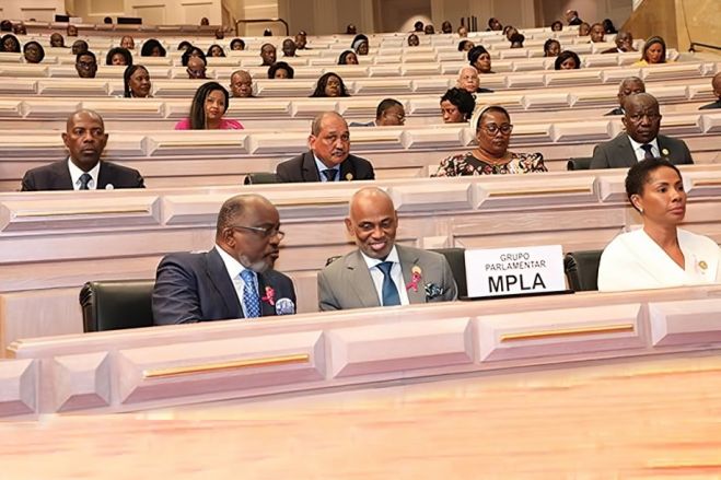 MPLA chumba proposta da UNITA sobre Direito de Oposição Democrática e considera diploma “desnecessário”