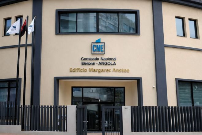 CNE evita esclarecer petições sobre INDRA e levanta dúvidas legais