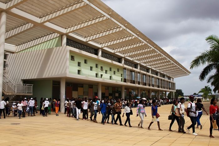 Governo autoriza construção de faculdades e institutos