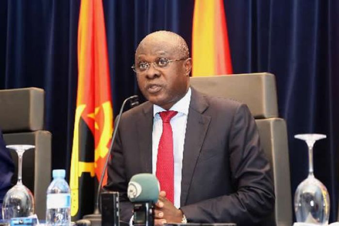Proposta de Orçamento angolano com “gestão prudente” e saldo superavitário de 0,9% - Governo