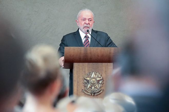 Lula da Silva vai discursar no Parlamento angolano