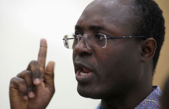 Angola &quot;reforçou repressão&quot; a opositores do regime ao condenar ativistas - Rafael Marques