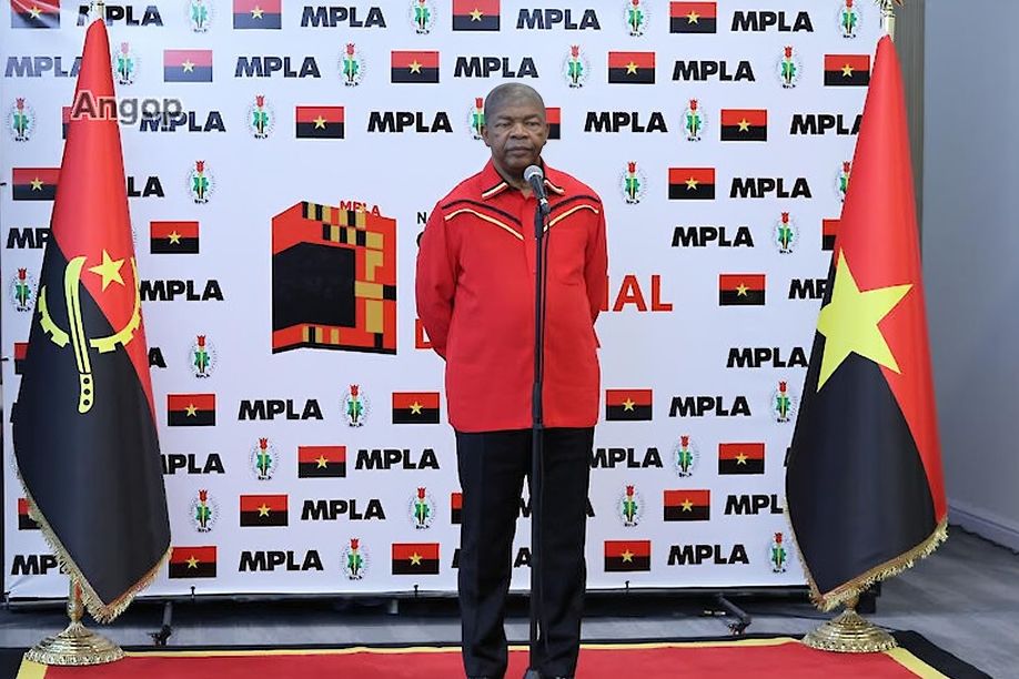 João Lourenço desdramtatiza candidaturas à presidência do partido