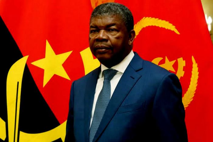Presidente angolano nomeia 10 consultores de diversas áreas