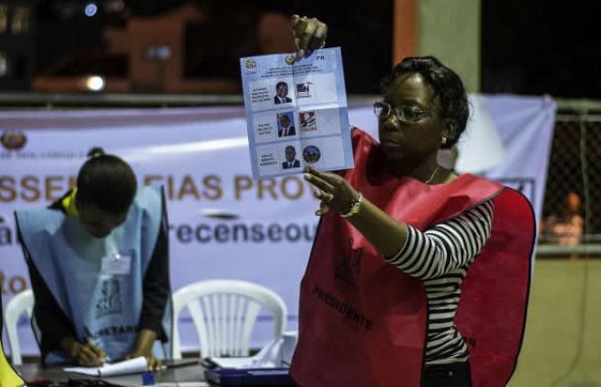 Observadores da UE criticam atraso na divulgação dos resultados em Moçambique