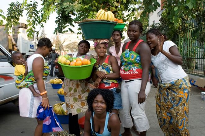 Vai o governador de Luanda conseguir acabar com a ‘zunga’?