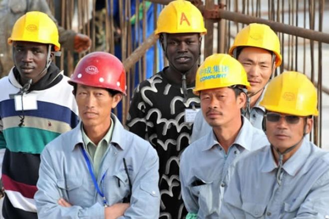 Parceria China - Angola com "perspetivas amplas" mas também riscos - investigador chinês