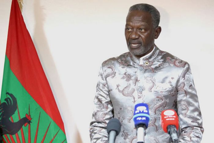 Oposição angolana diz ser positiva extinção do Gabinete da Acção Psicológica do PR