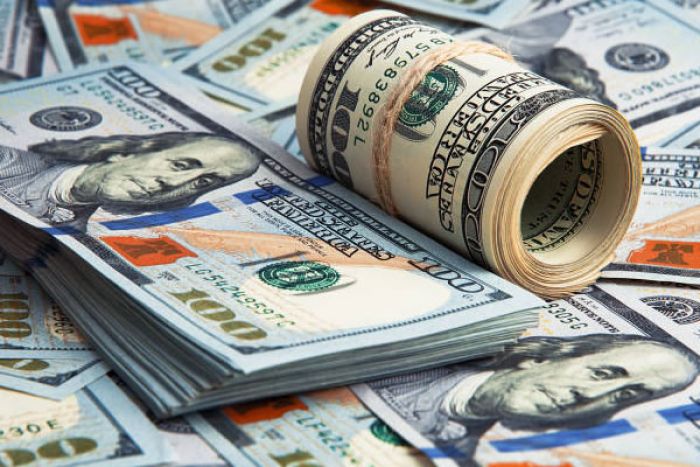 BNA reduz limite anual de transferências para o exterior de 250 mil para 150 mil dólares