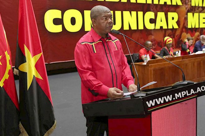 João Lourenço denuncia “forças” que financiam organizações e partidos para derrubar o MPLA