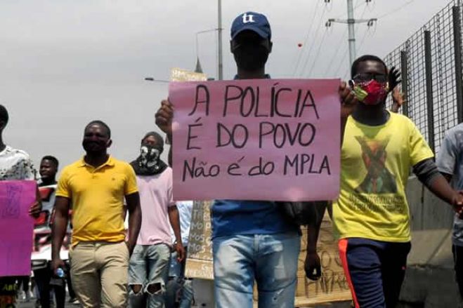 Jovens da UNITA admitem queixa-crime contra polícia nacional por agressão