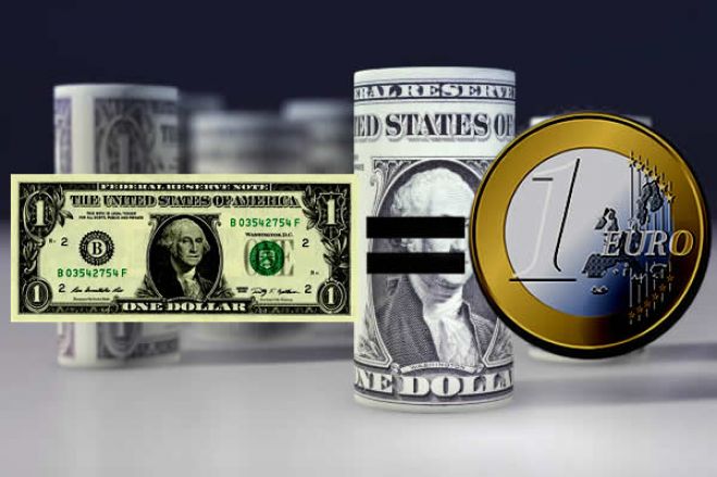 Euro e dólar alcançam a paridade pela primeira vez em 20 anos