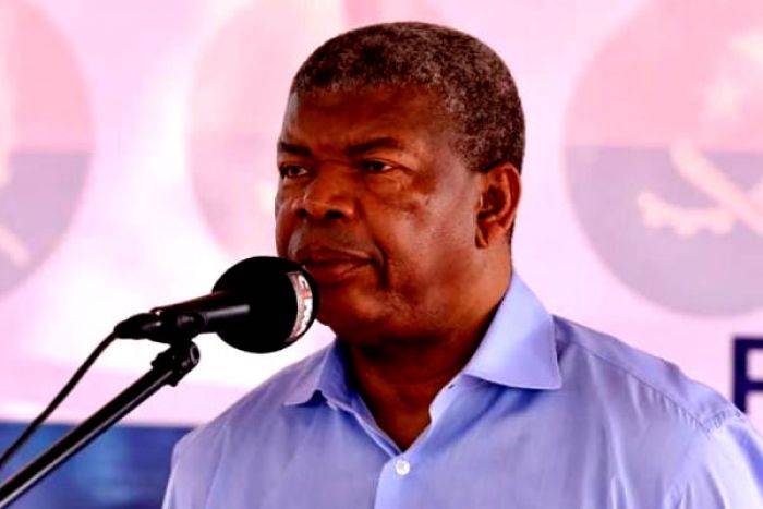 Presidente angolano pede responsabilização para casos de negligência médica