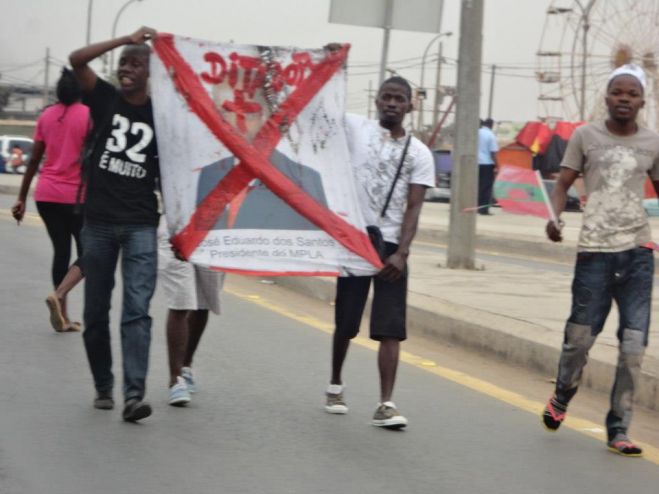 Angola é um país democrático, diz dirigente do MPLA