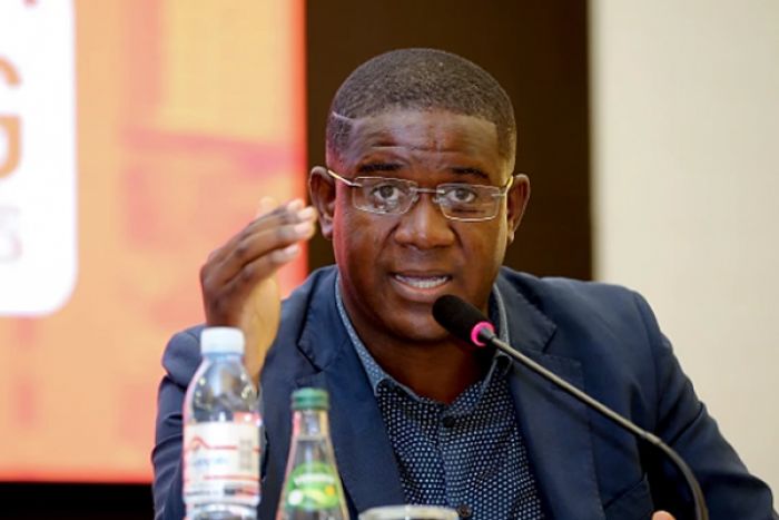 Economista alerta para necessidade de transparência do sistema financeiro de Angola