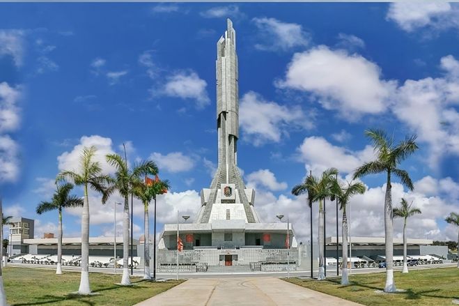 O mausoléu que chamávamos de "foguetão"