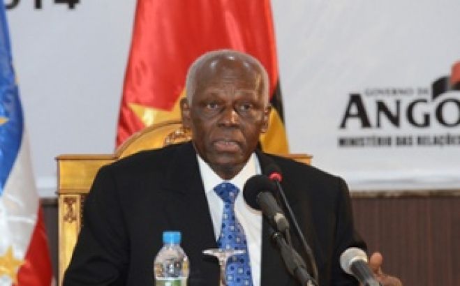 Angola quer até 1,5 bilhões de USD de empréstimo do FMI, dizem analistas