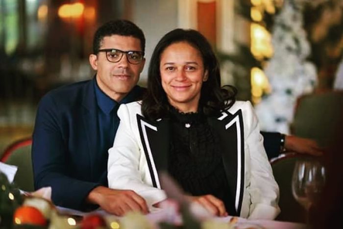 Porto: Retirada de medalha da cidade ao marido de Isabel dos Santos, para já, &quot;não se coloca&quot;