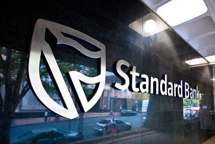 Standard Bank Angola admite aquisições na banca angolana