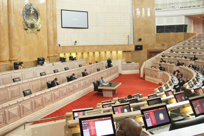 Parlamento angolano vai discutir na generalidade proposta da Lei Geral do Trabalho